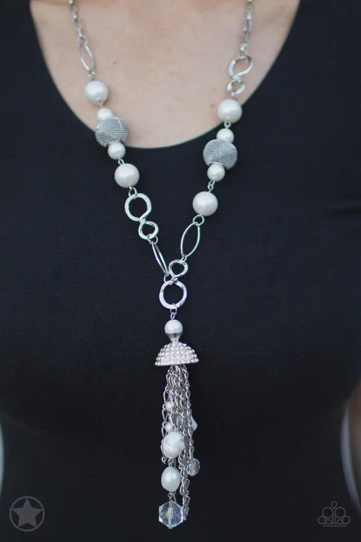 Designated Diva – White Necklace Set