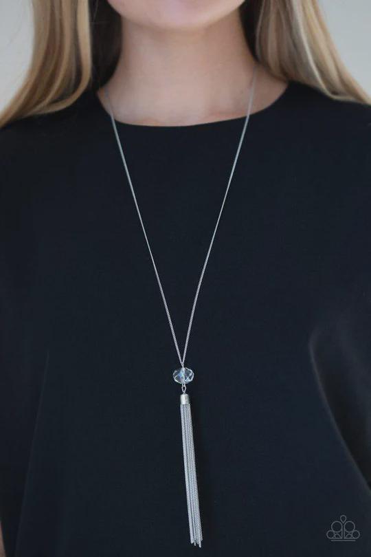 Socialite Of The Season – White Necklace Set
