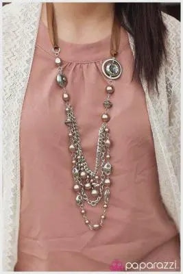 All The Trimmings – Brown Necklace Set