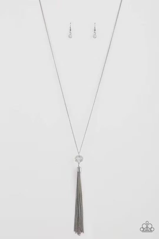 Socialite Of The Season – White Necklace Set