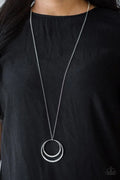Front And Epicenter – White Necklace Set