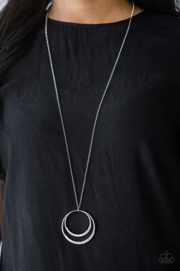 Front And Epicenter – White Necklace Set